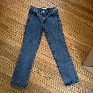 Abercrombie & Fitch '90s Straight Mid-Rise Jeans in Washed Black